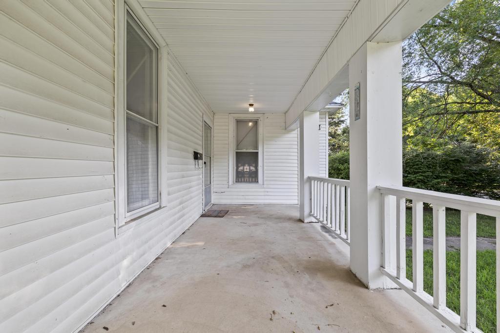 Property Photo: 2003 N Jefferson Avenue MO 65803