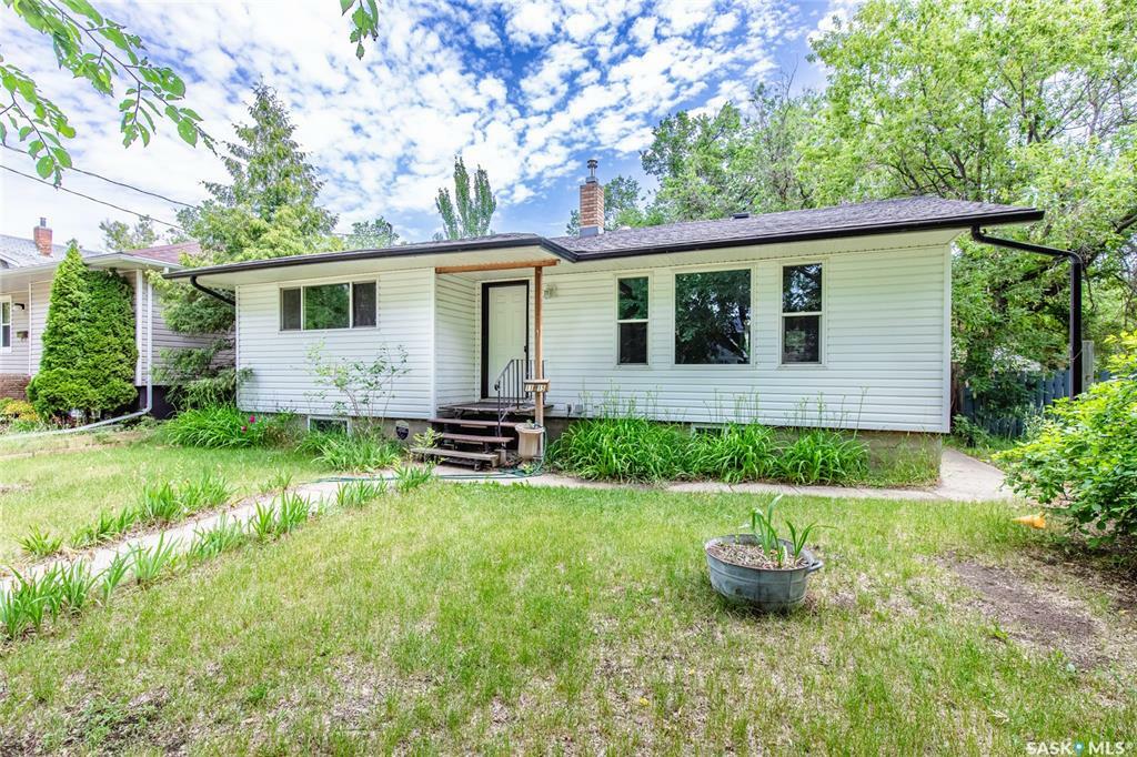 Property Photo: 1115 6th Avenue NW SK S6H 4A7
