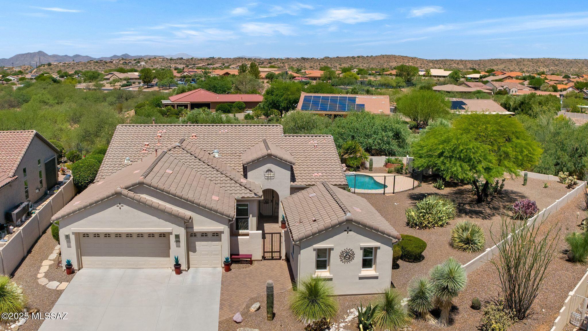 39996 S Windwood Drive  Tucson AZ 85739 photo