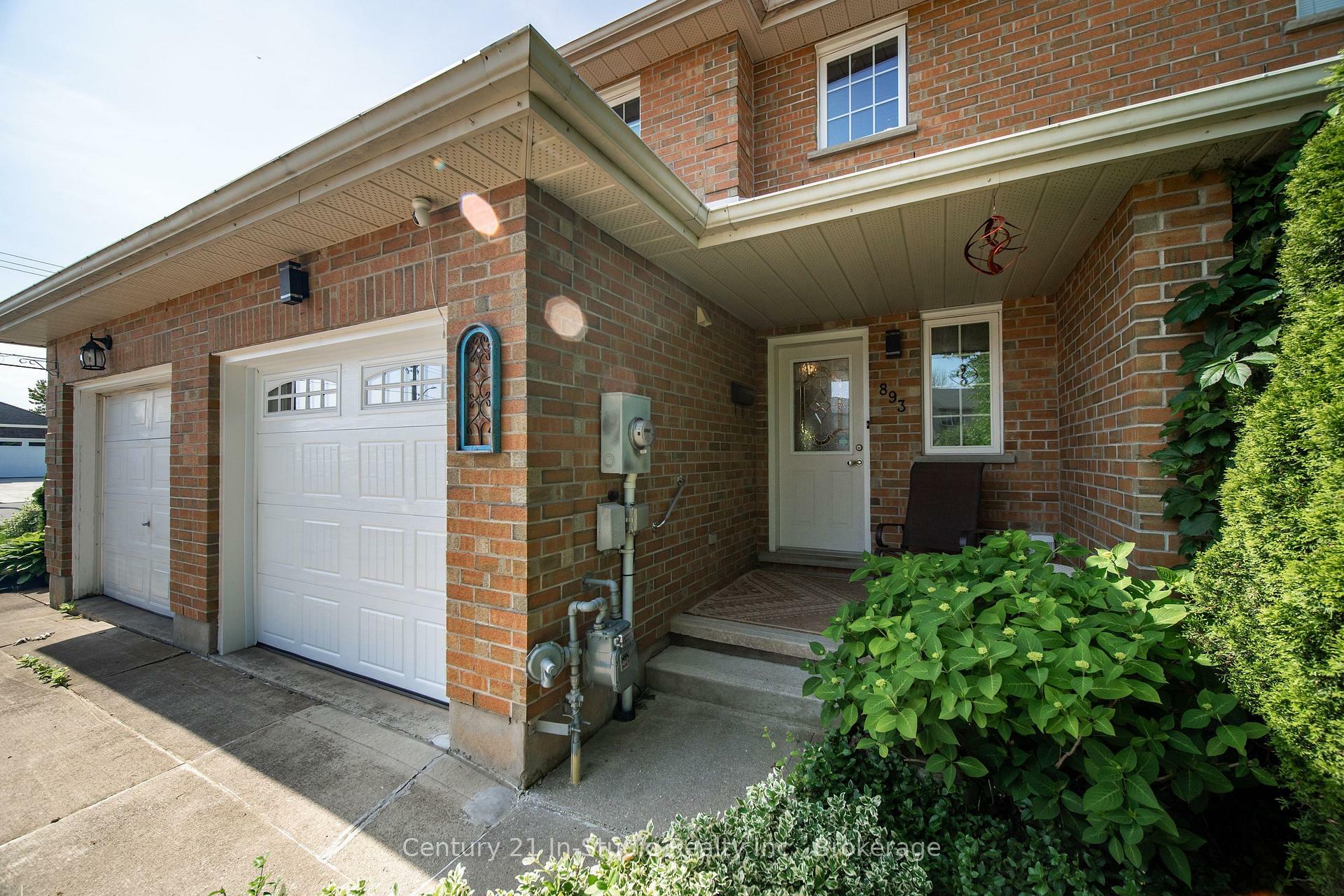 Photo de la propriété:  893 25th A Street E  ON N4K 6W6 