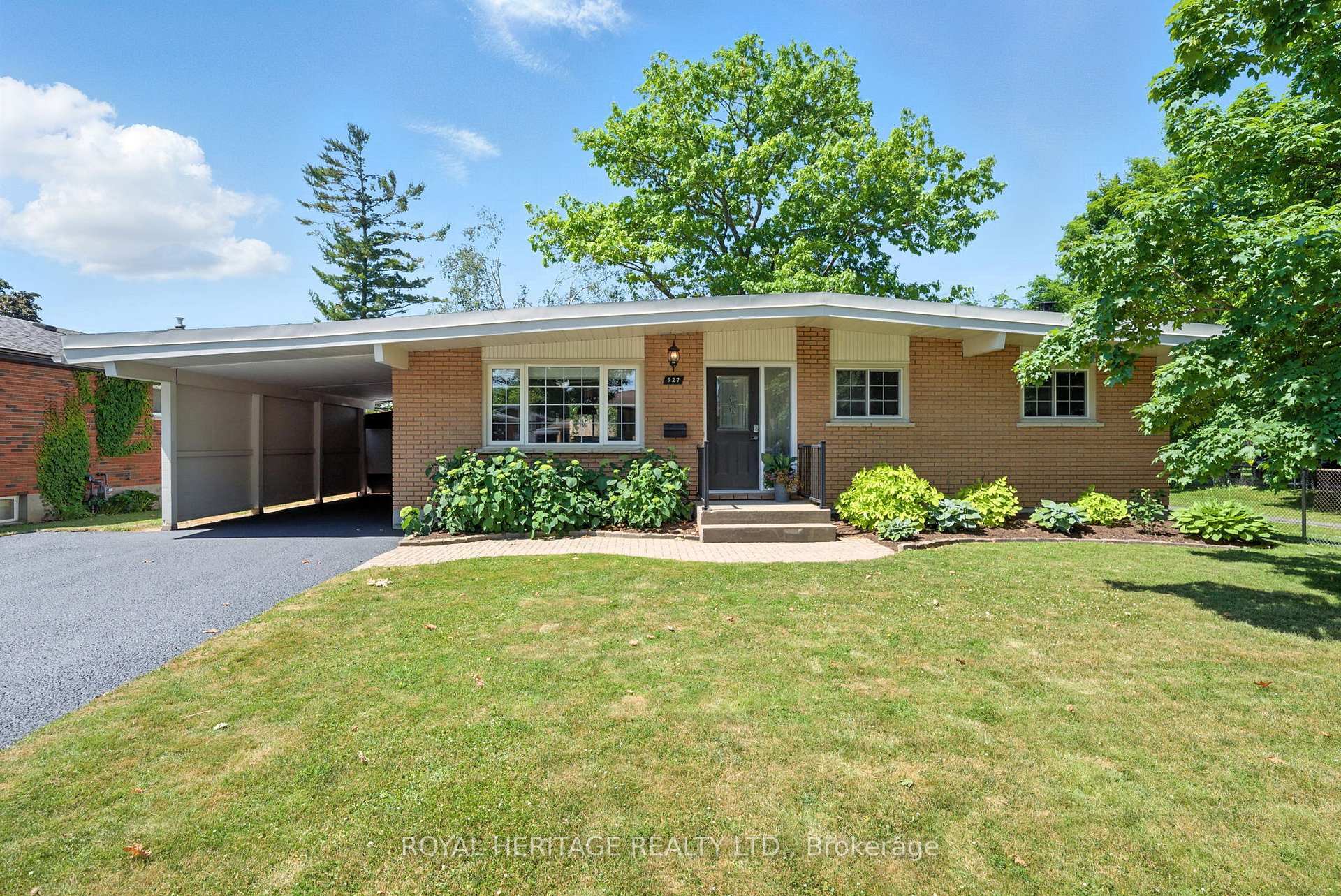 927 Northminster Avenue  Peterborough North ON K9H 6H7 photo
