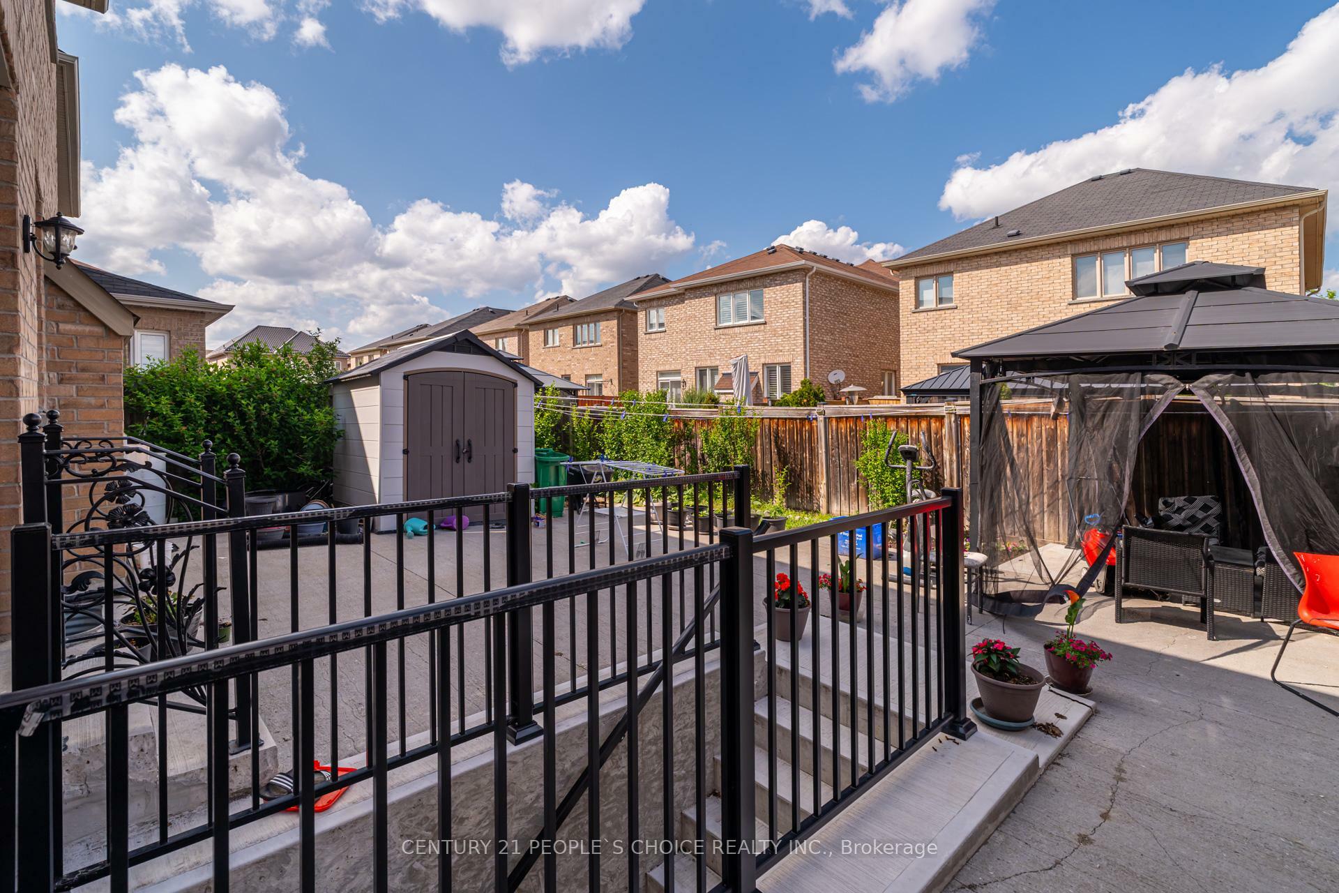 Photo de la propriété: 25 Drummondville Drive Basement ON L6P 3M7