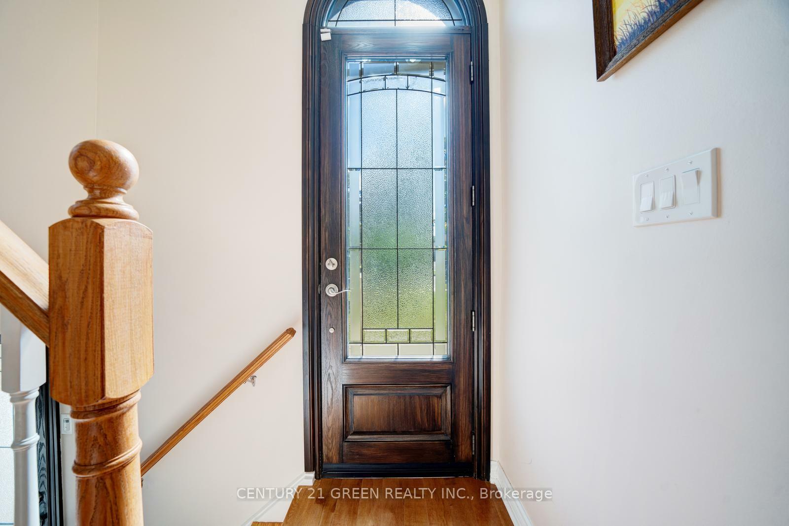 Property Photo: 159 Hollyberry Trail ON M2H 2P2