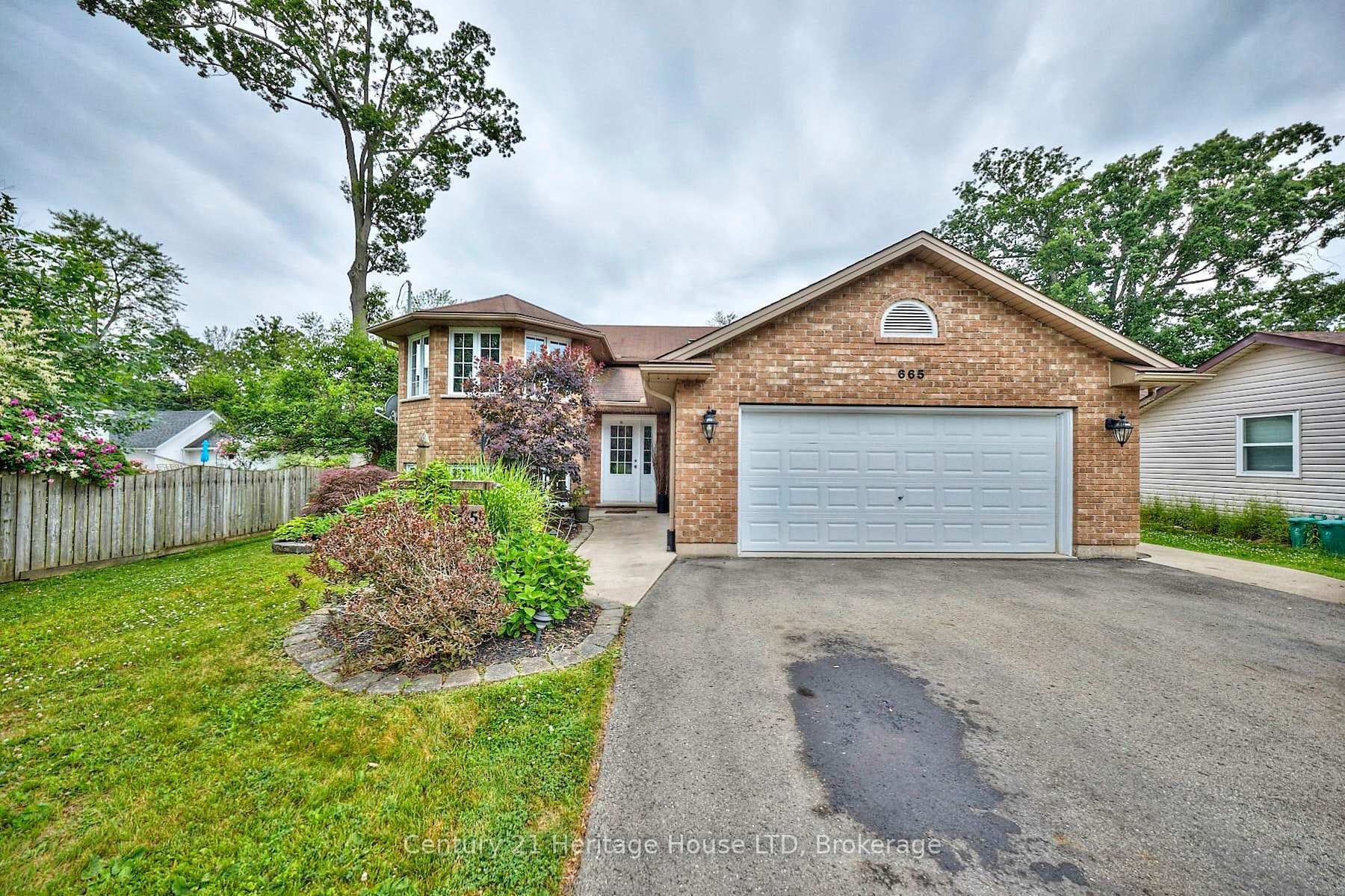 665 Grandview Road  Fort Erie ON L2A 4V4 photo