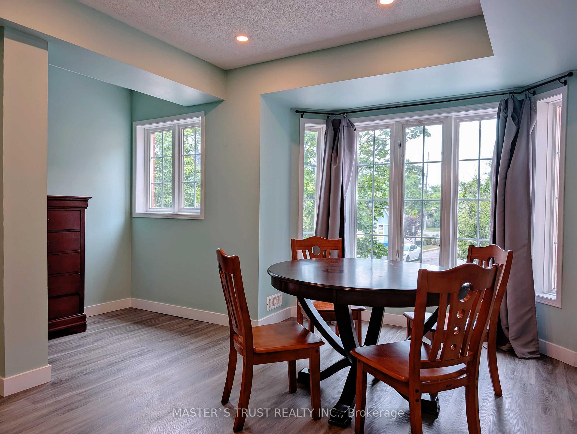 Property Photo: 23 Bethune Way ON L3S 4A5