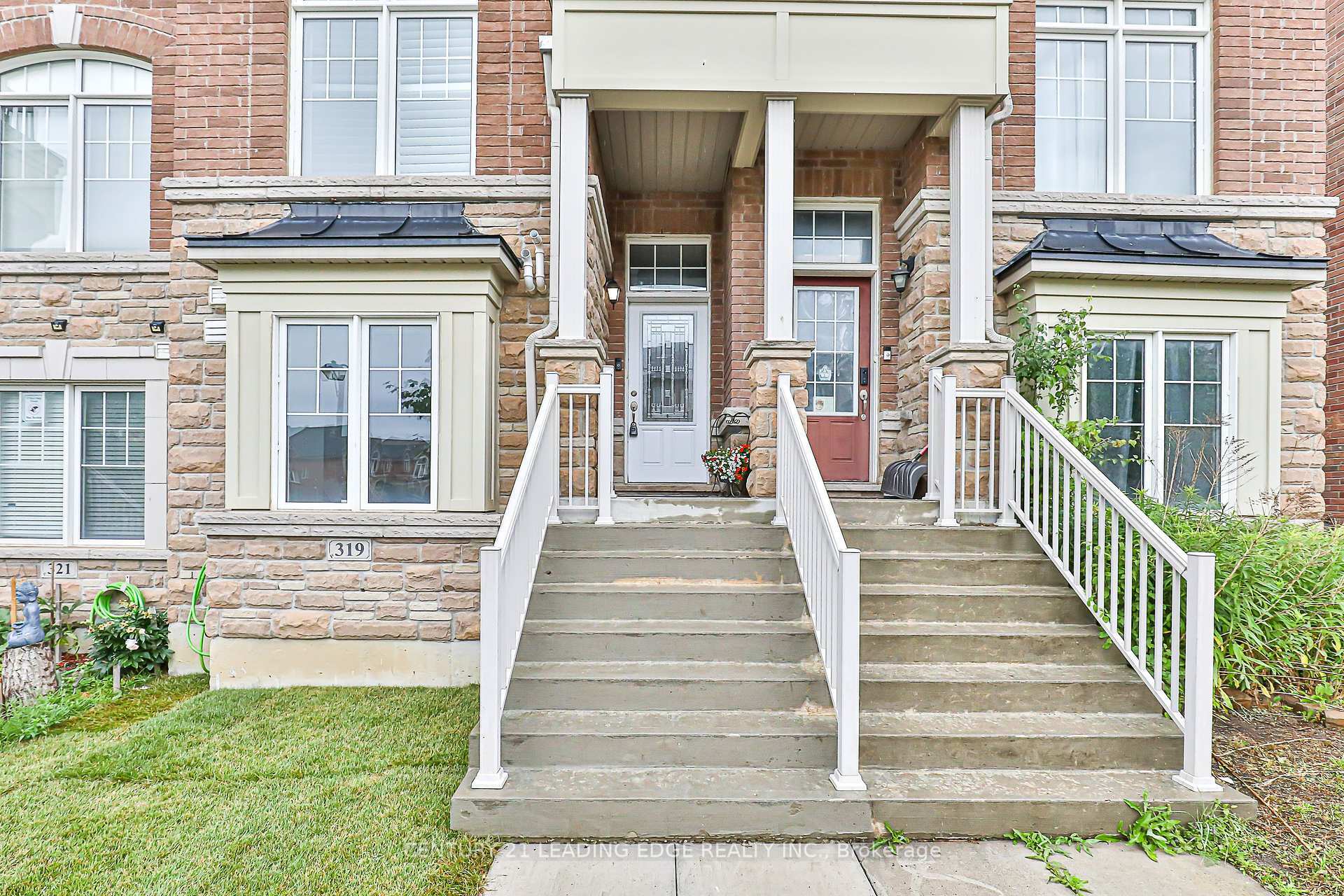 Property Photo: 319 Delray Drive ON L6E 0P9