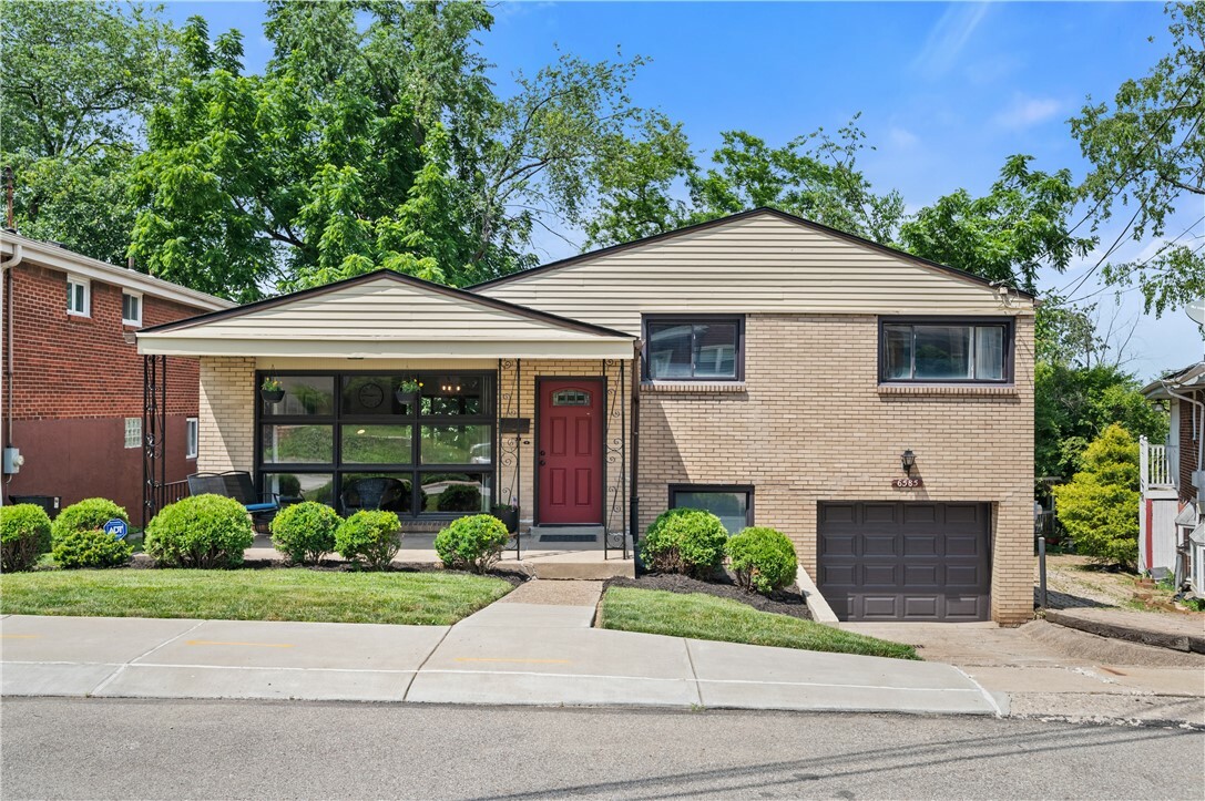 Property Photo: 6585 Rosemoor Street PA 15217