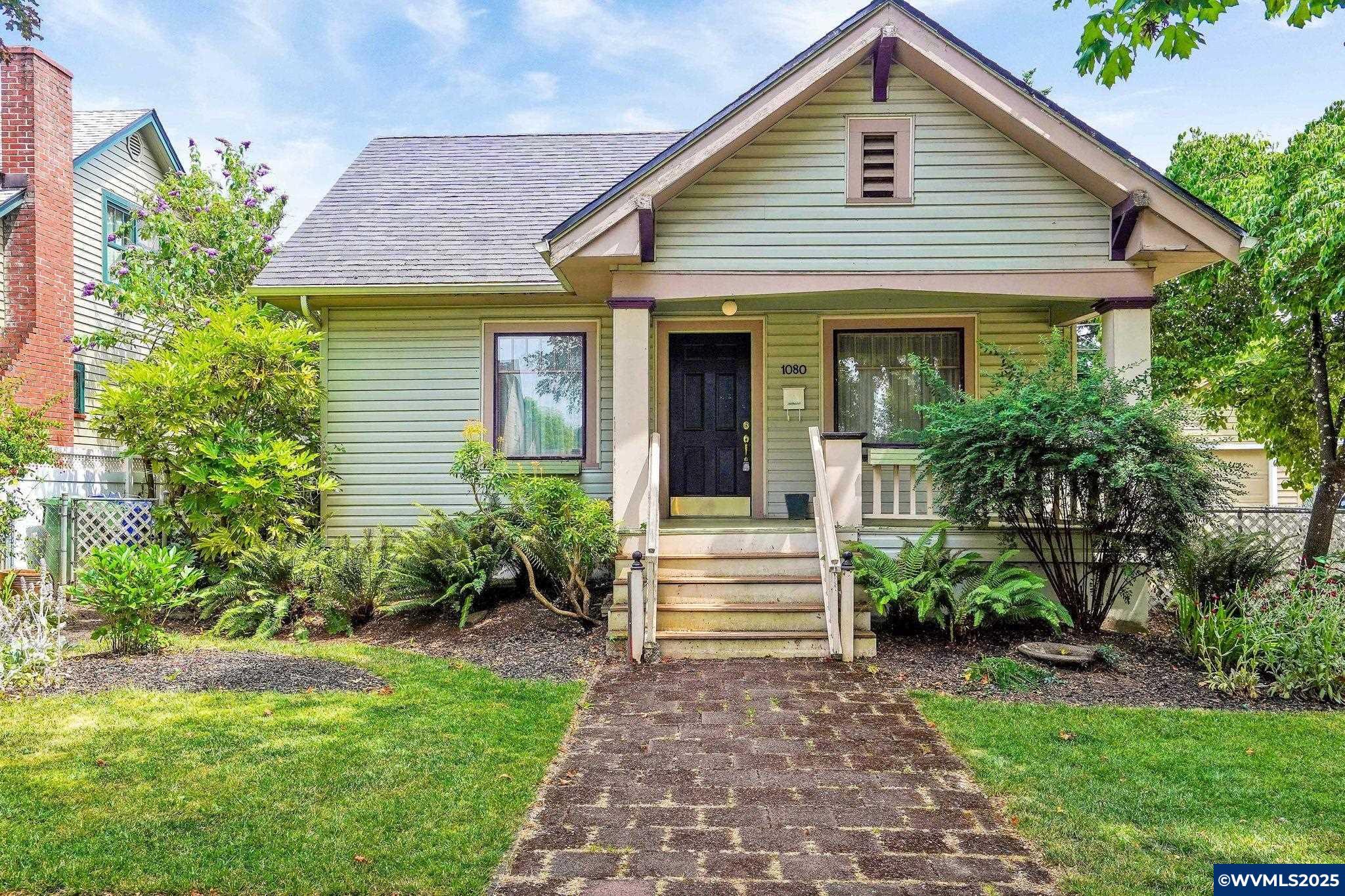 Property Photo: 1080 Church St NE OR 97301
