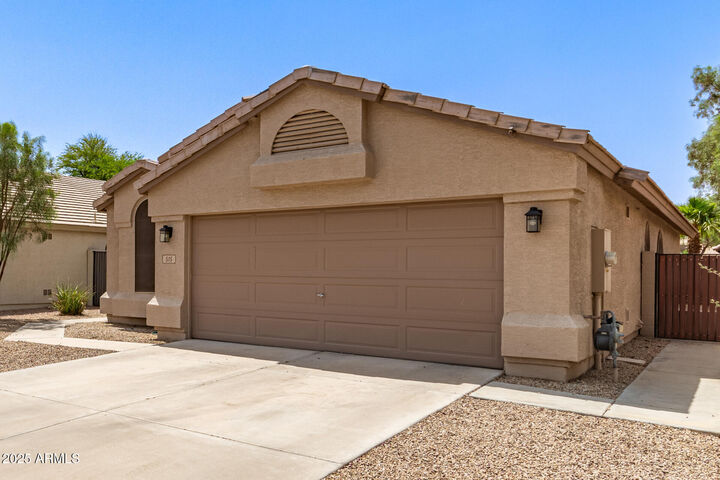 Property Photo:  515 E Sherri Drive  AZ 85296 