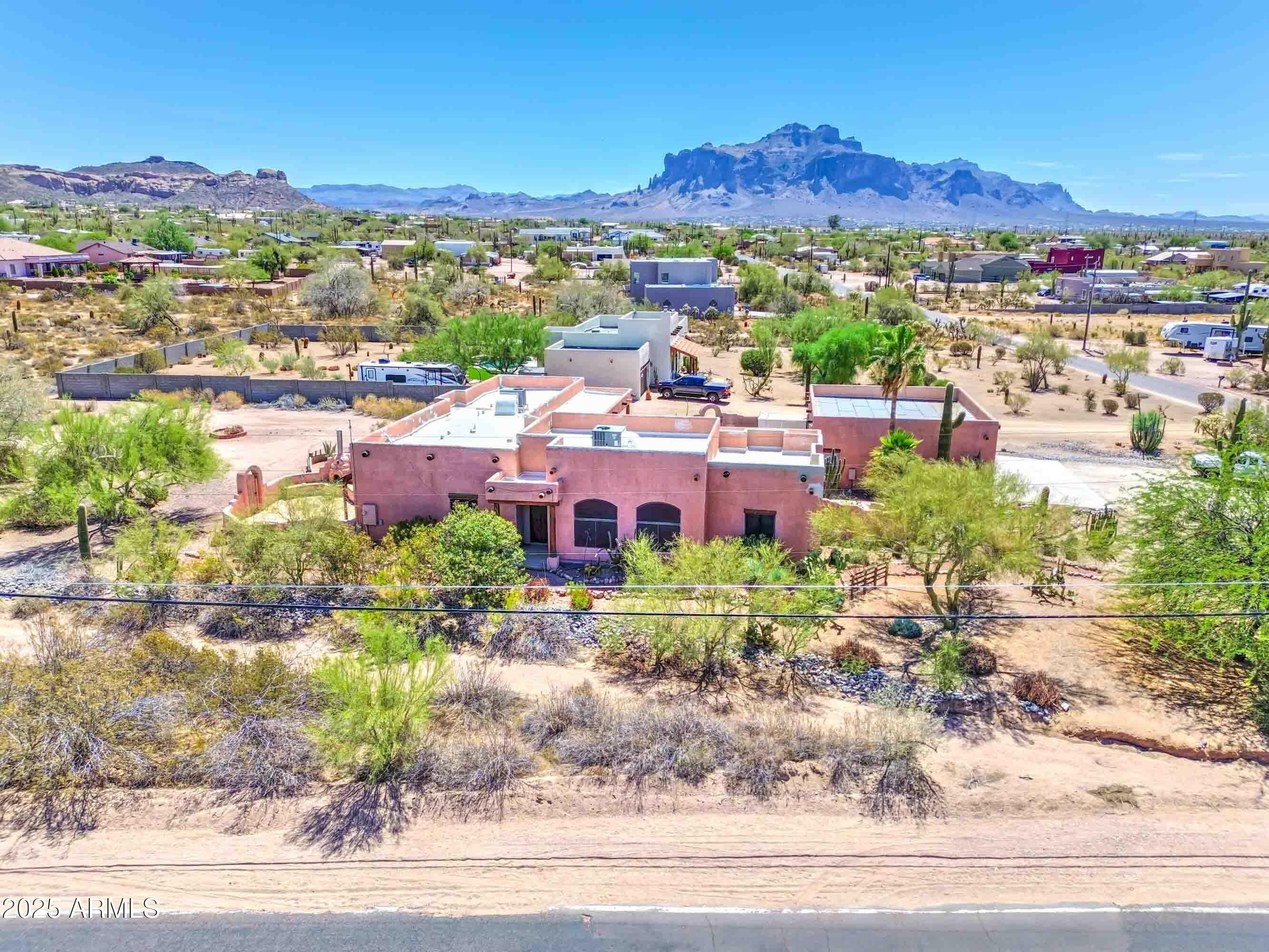 Property Photo: 14 E Kaniksu Street AZ 85119