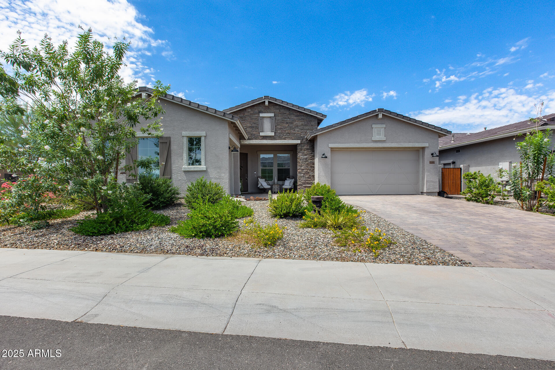 Property Photo: 7192 S Wesley Court AZ 85118