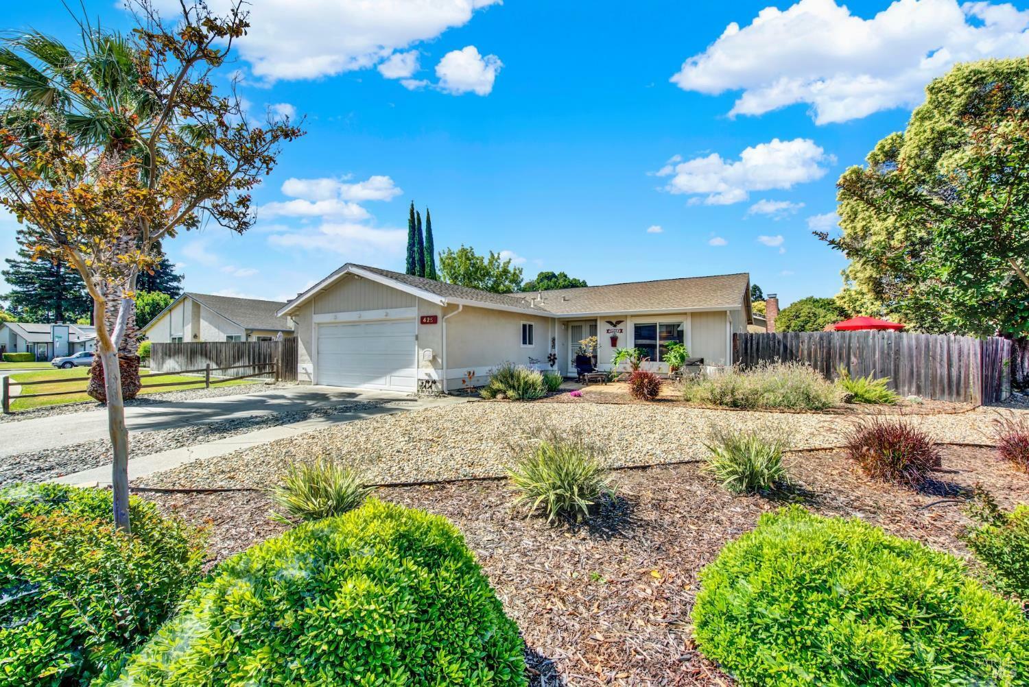Property Photo: 425 Woodhaven Drive CA 95687