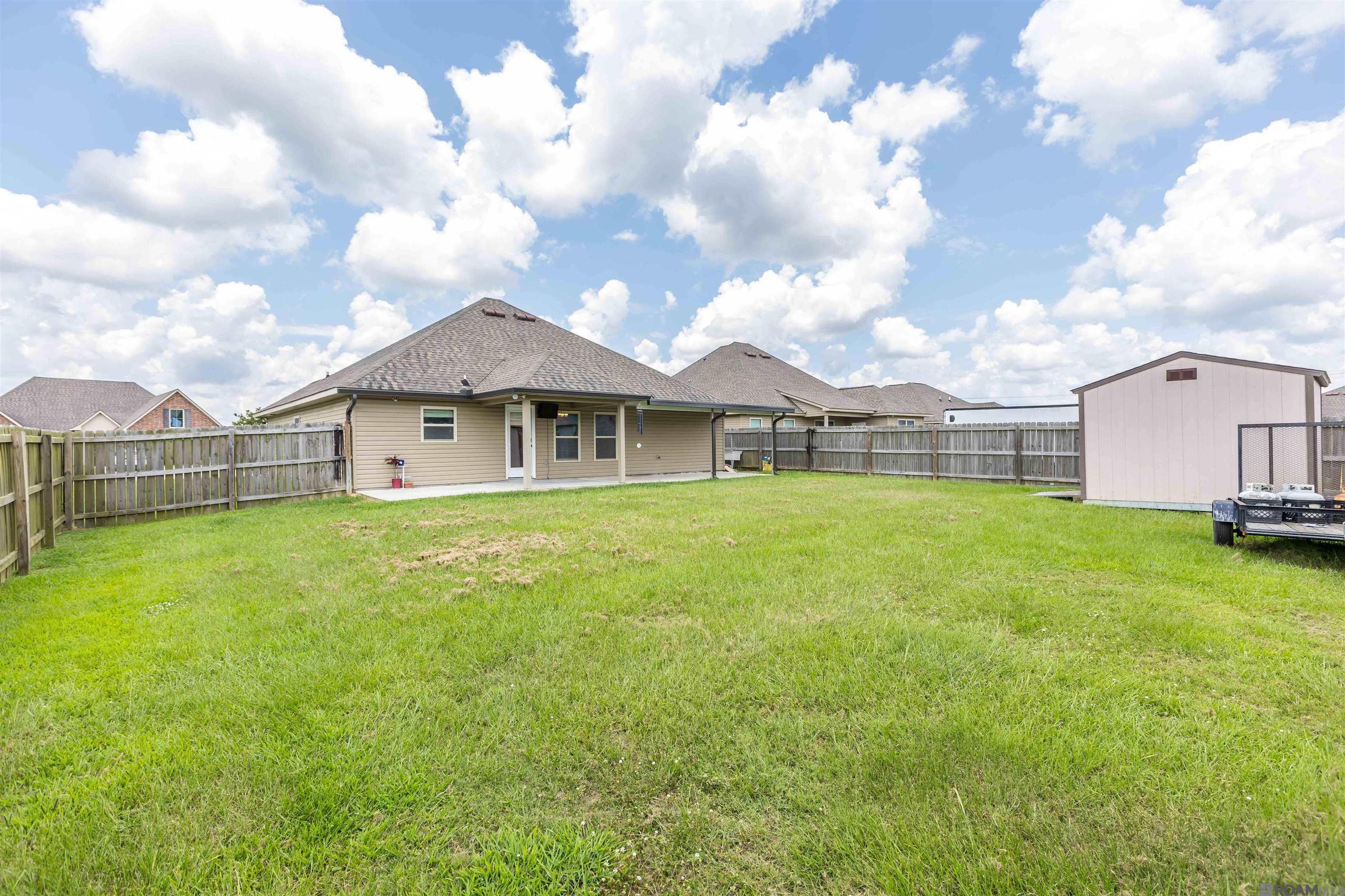 Property Photo: 26618 Evangeline Trace Blvd LA 70726