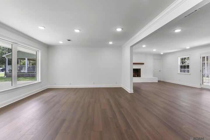 Property Photo: 1525 Hood Ave LA 70808