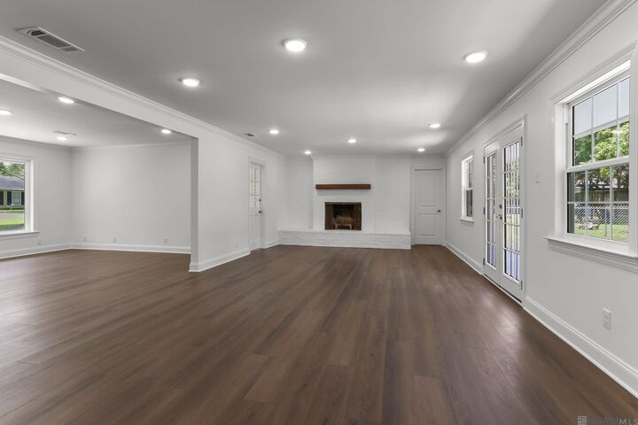 Property Photo:  1525 Hood Ave  LA 70808