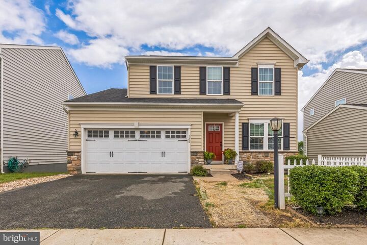 Property Photo:  106 Garrett Lane  PA 19525 