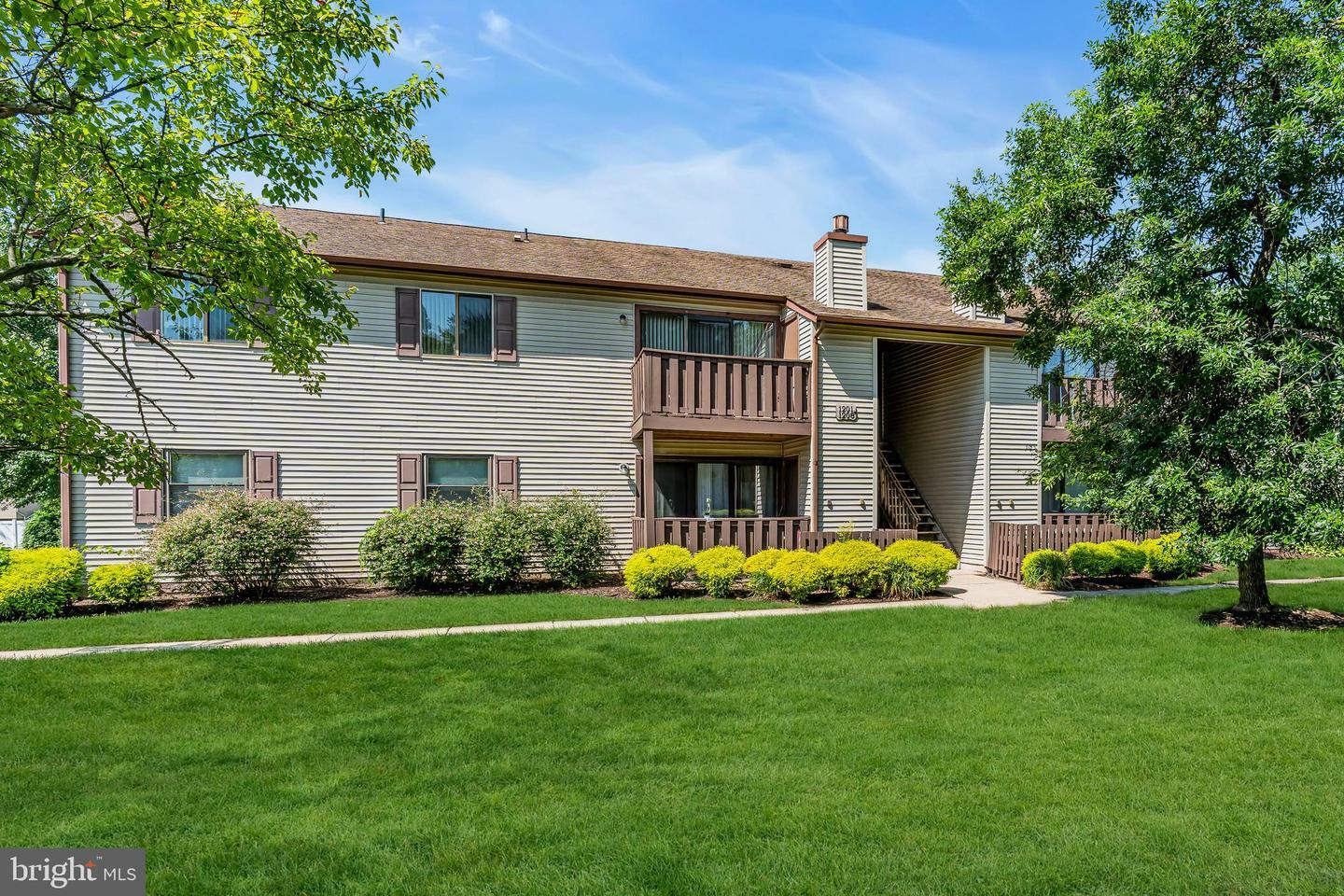 Property Photo: 1205 Maresfield Court NJ 08053