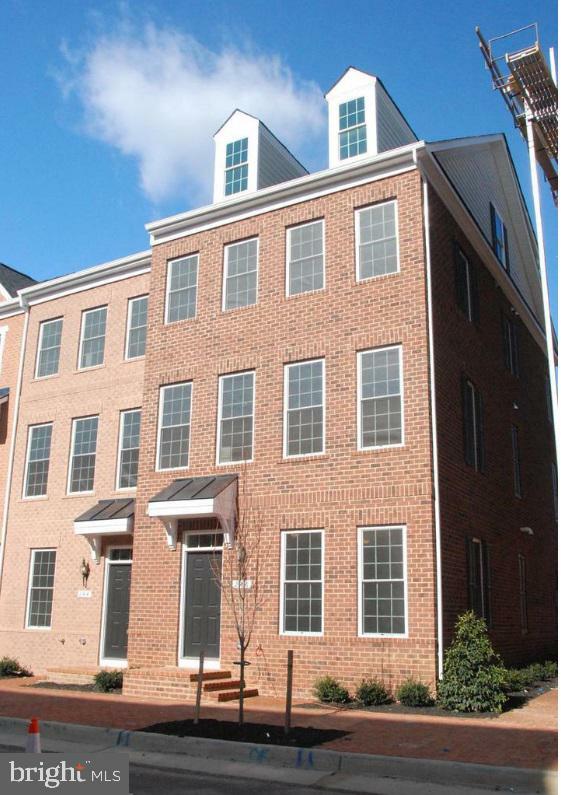 246 Crescent Station Terrace SE  Leesburg VA 20175 photo