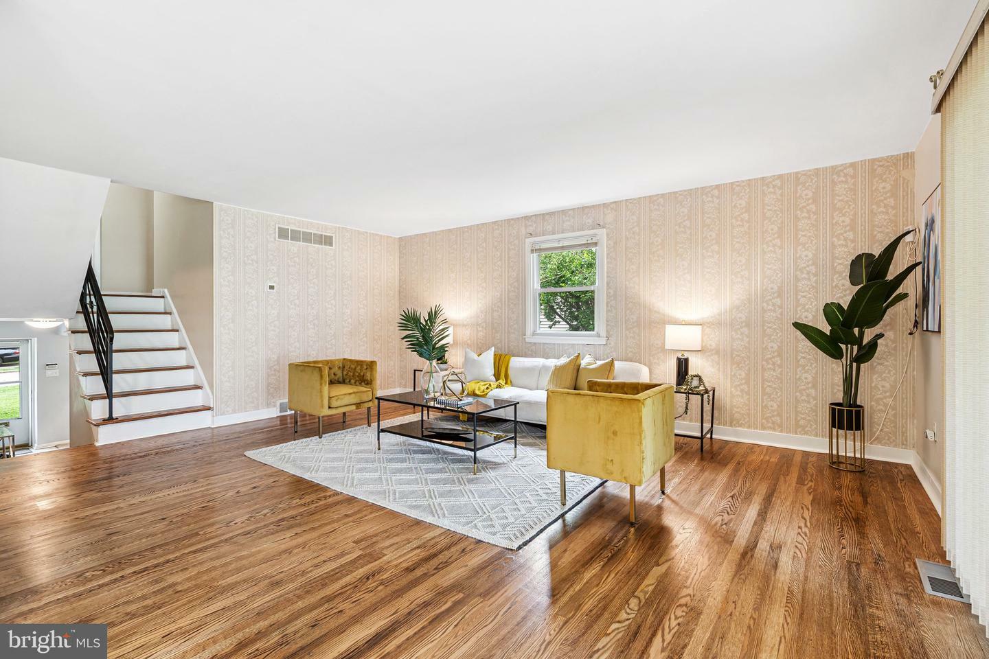 Property Photo: 3137 Winchester Avenue PA 19136