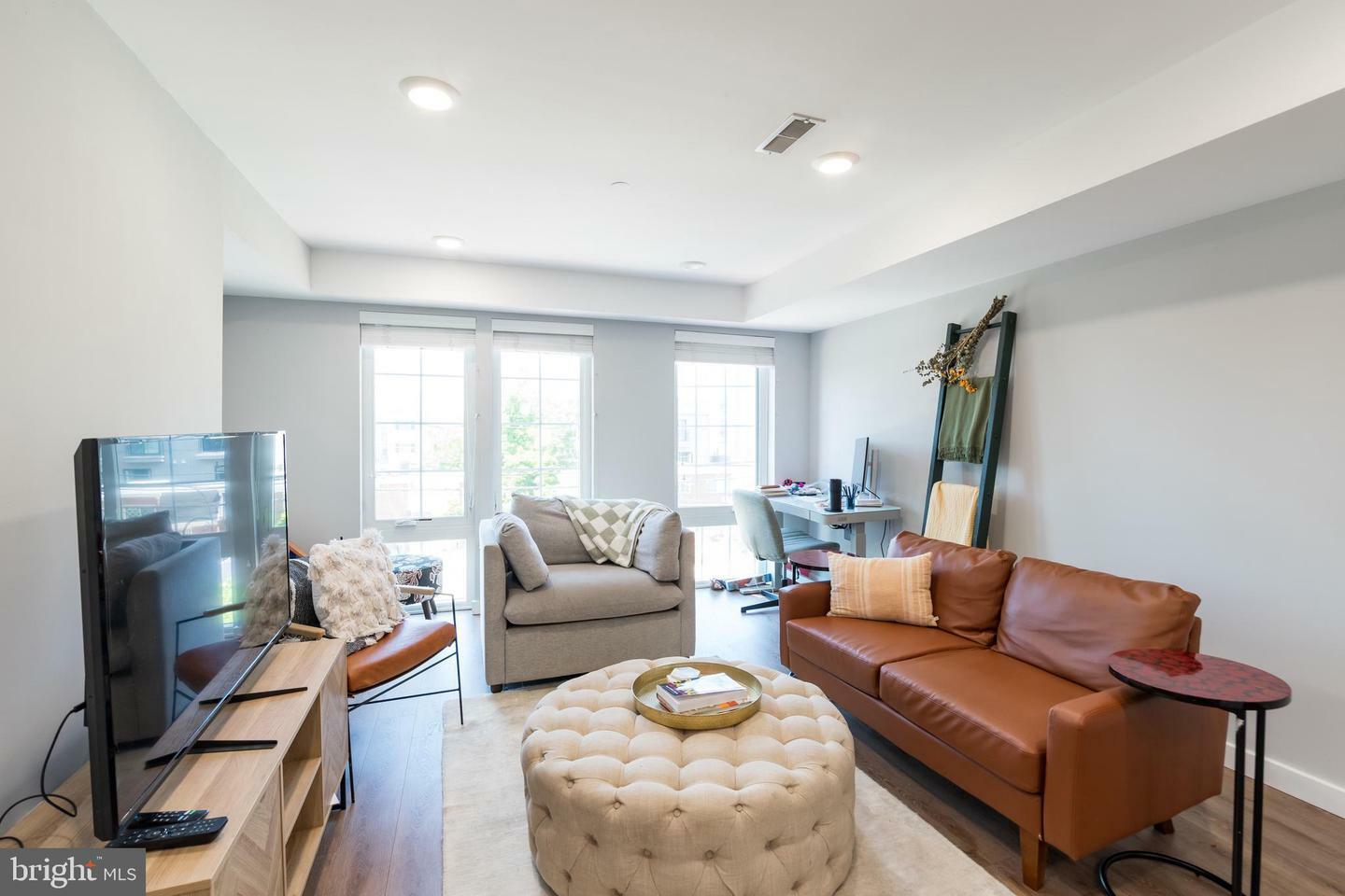 Property Photo: 747 N 20th Street Unit 5 PA 19130