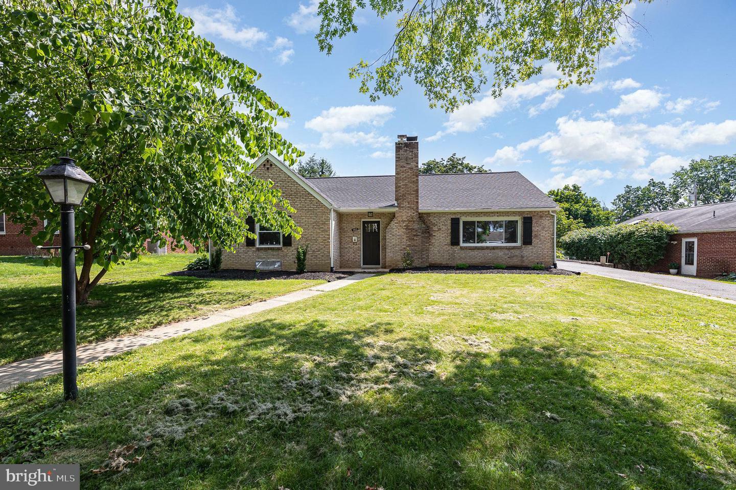 302 S 31st Street  Harrisburg PA 17109 photo