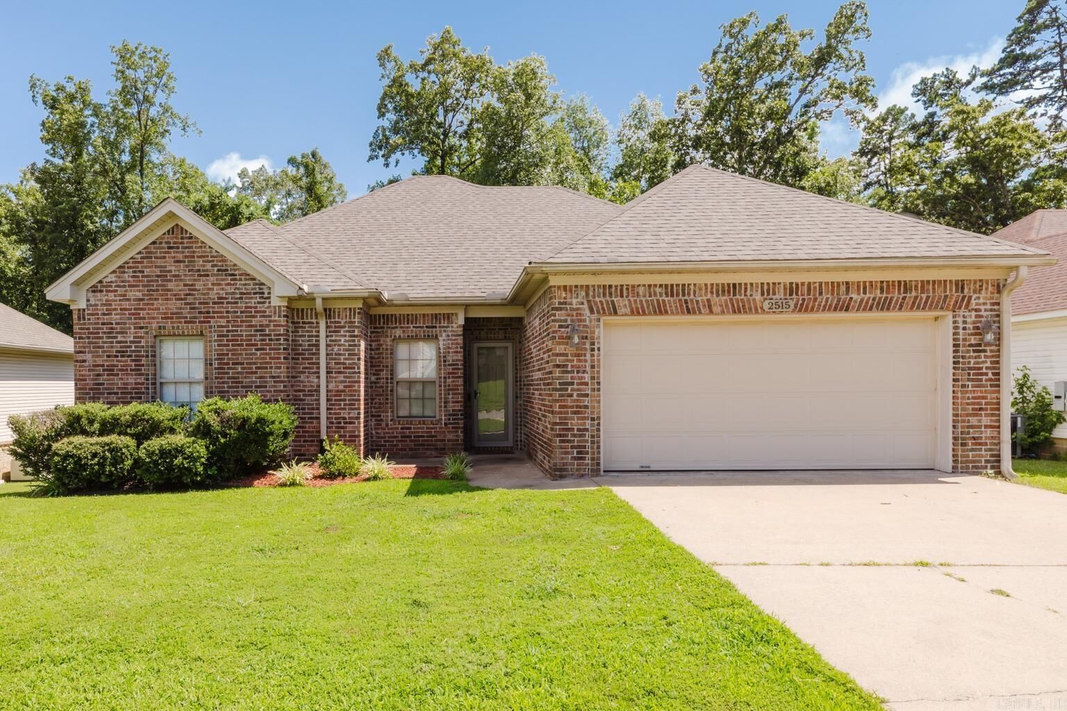 Property Photo:  2515 Springhill Village Drive  AR 72022 