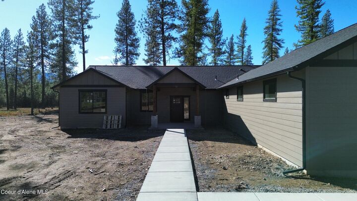 Property Photo: 52 Wallace Ln ID 83804