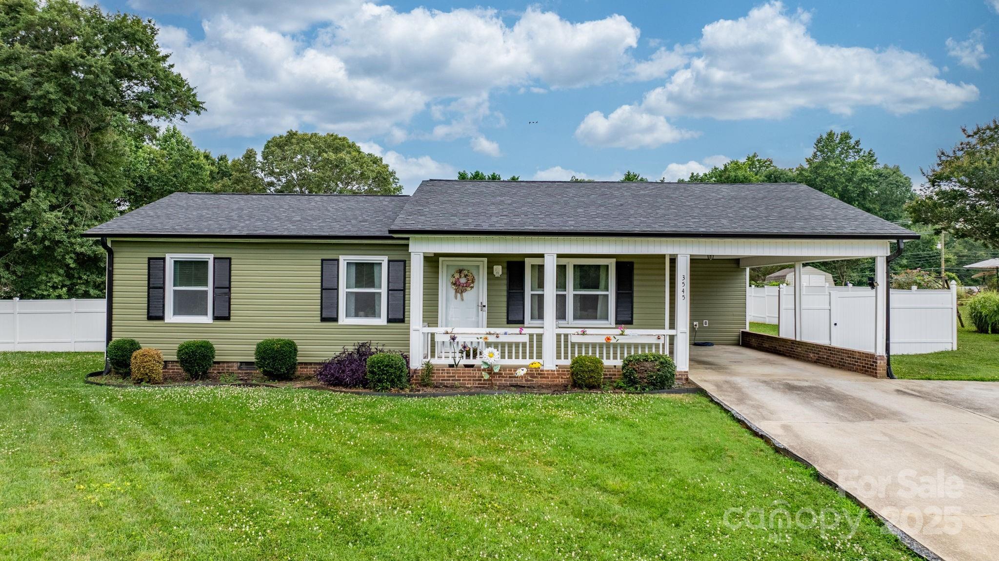 Property Photo: 3545 Yorkland Drive NC 28601