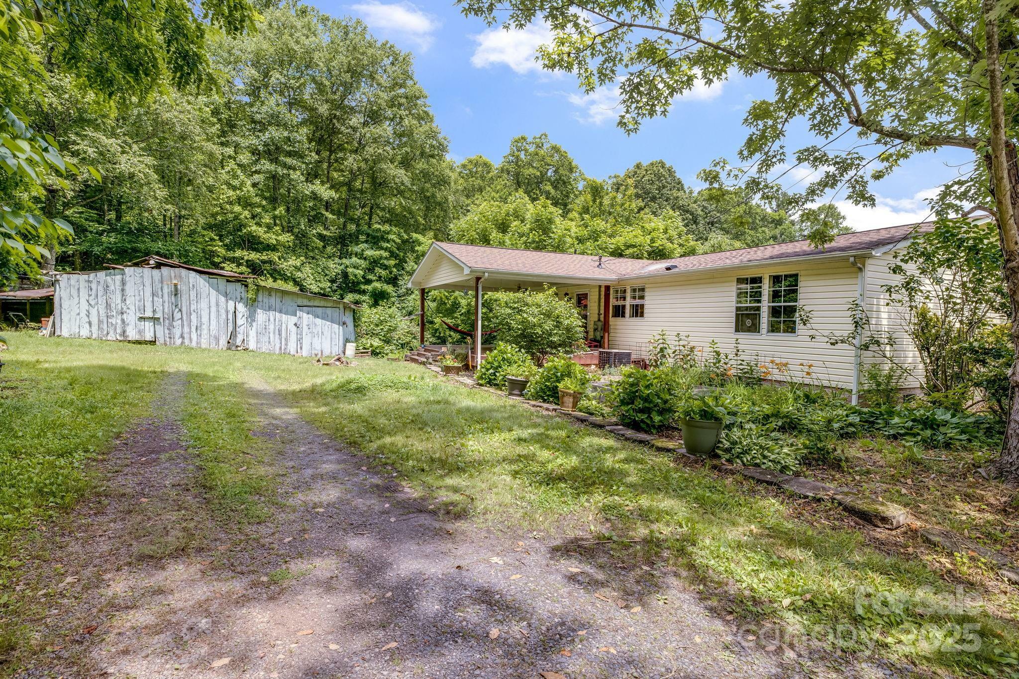 189 Mink Farm Road  Leicester NC 28748 photo