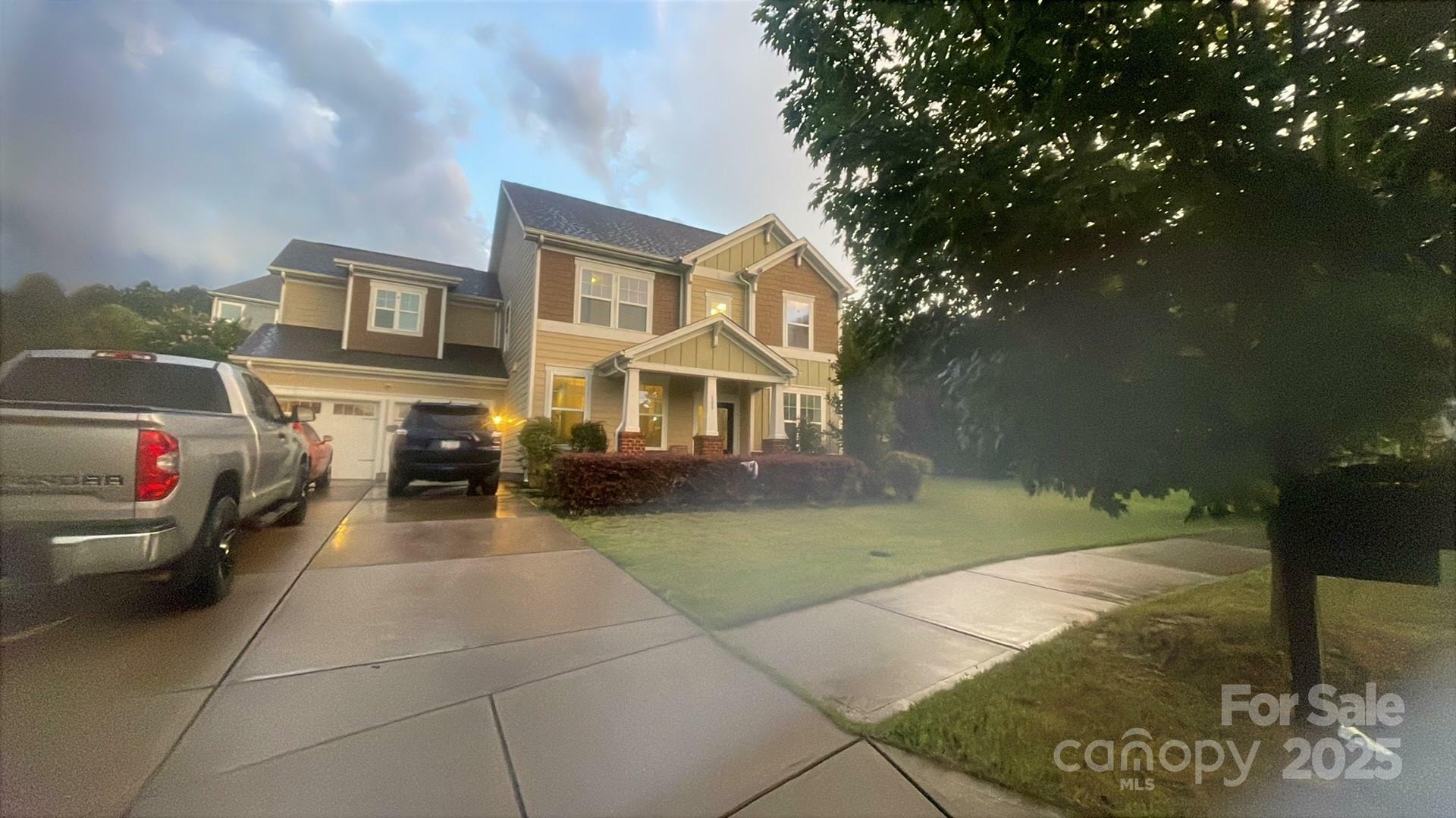 Property Photo: 109 Wingstem Court NC 28117