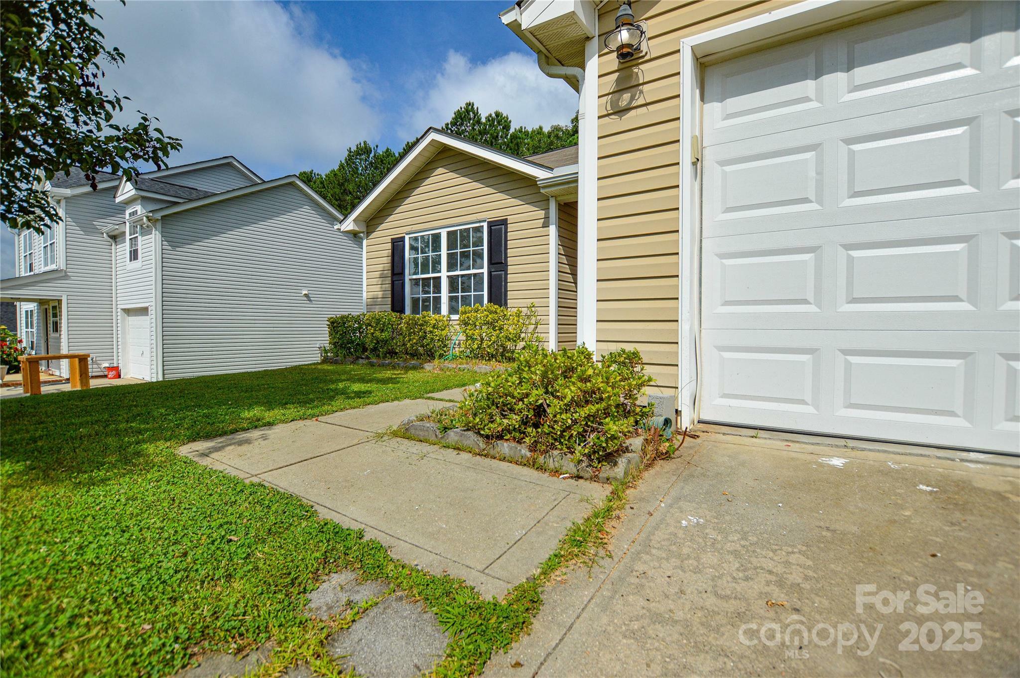Property Photo: 1312 Shenandoah Circle SC 29730