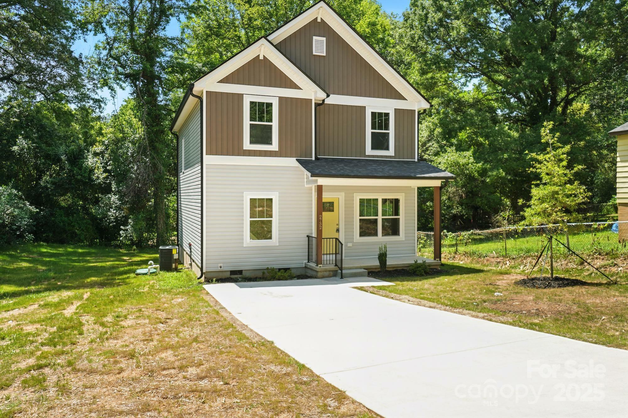 Property Photo:  2732 Mayfair Avenue  NC 28208 
