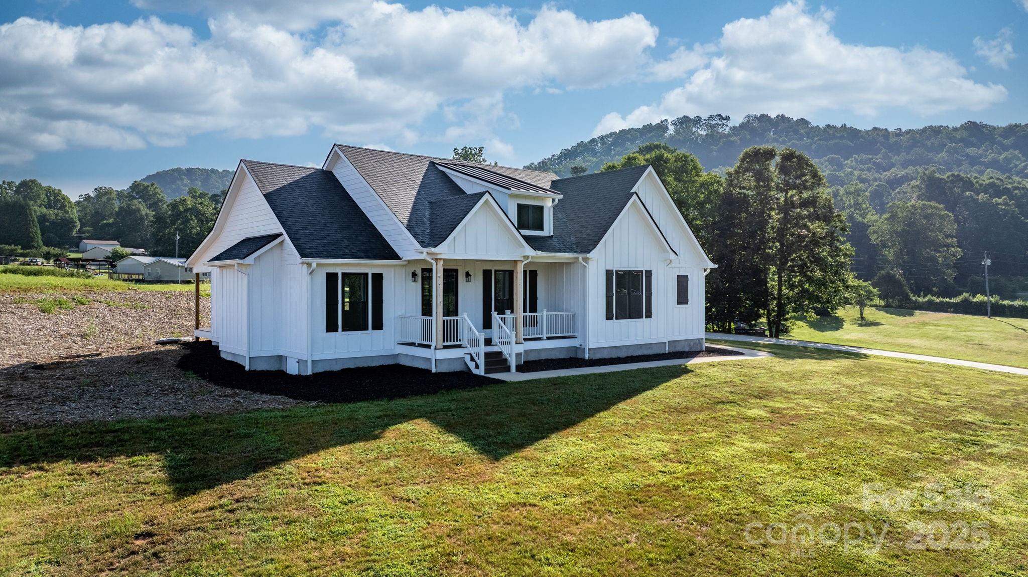 Property Photo:  3981 Zero Mull Road  NC 28655 