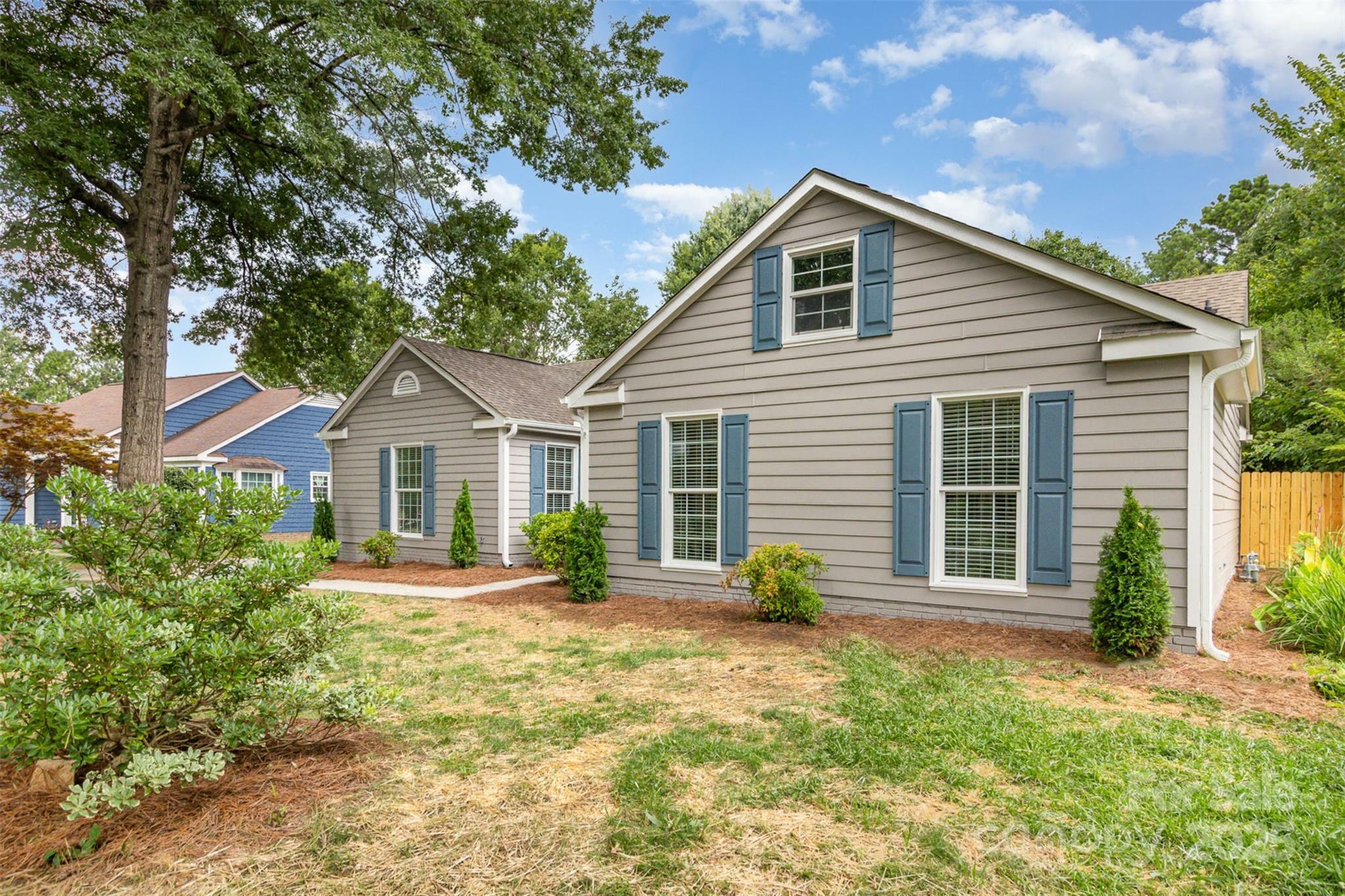 Property Photo: 5234 Bellflower Lane NC 28227