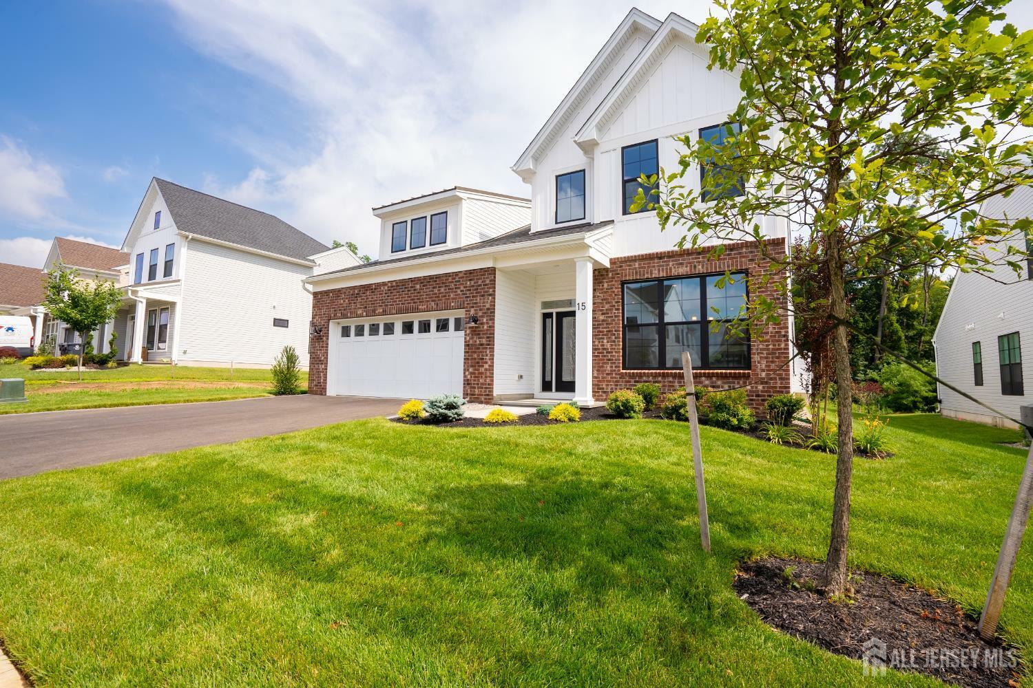 Property Photo:  15 Ashlynn Court  NJ 07726 