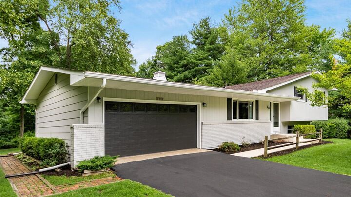 Property Photo:  399 Pleasantview Drive  OH 43023 