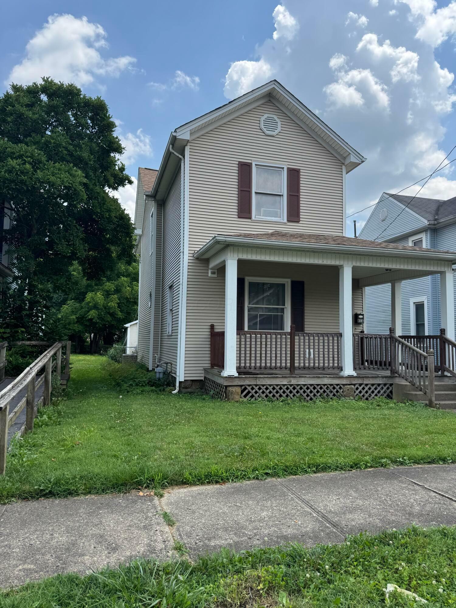 816 Forest Rose Avenue  Lancaster OH 43130 photo