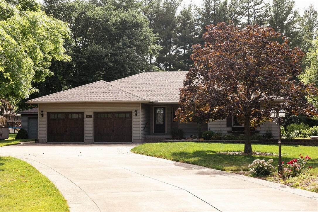 803 Putnam Road  Moweaqua IL 62550 photo