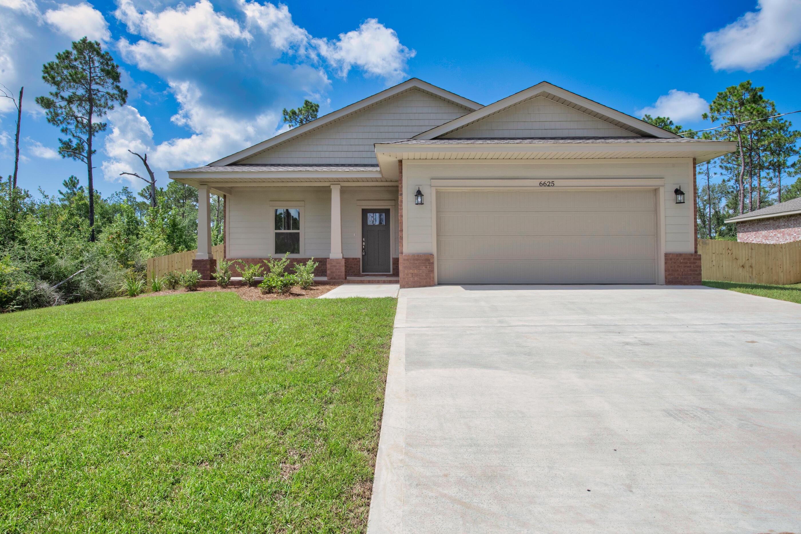 Property Photo: 6625 Rocky Shores Road FL 32583