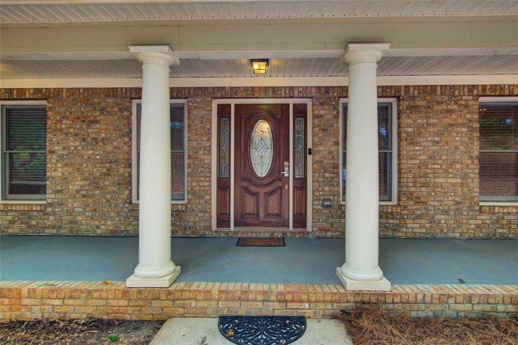 Property Photo: 155 Skyview Drive GA 30025