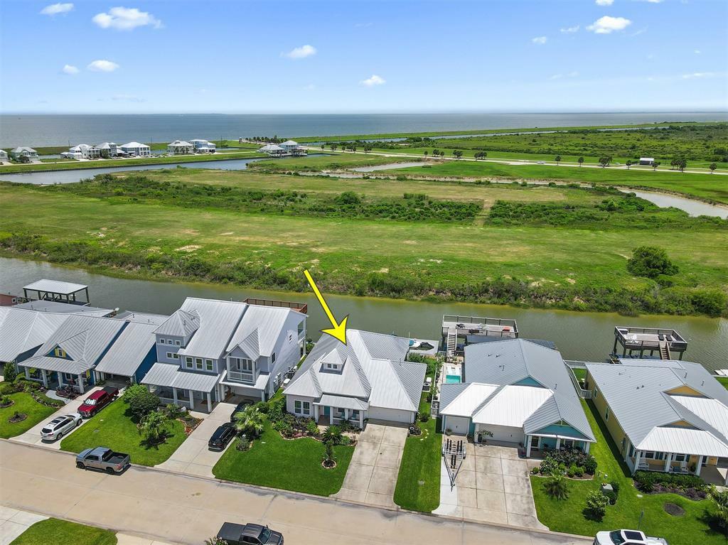 Property Photo: 5321 Brigantine Cay Court TX 77590