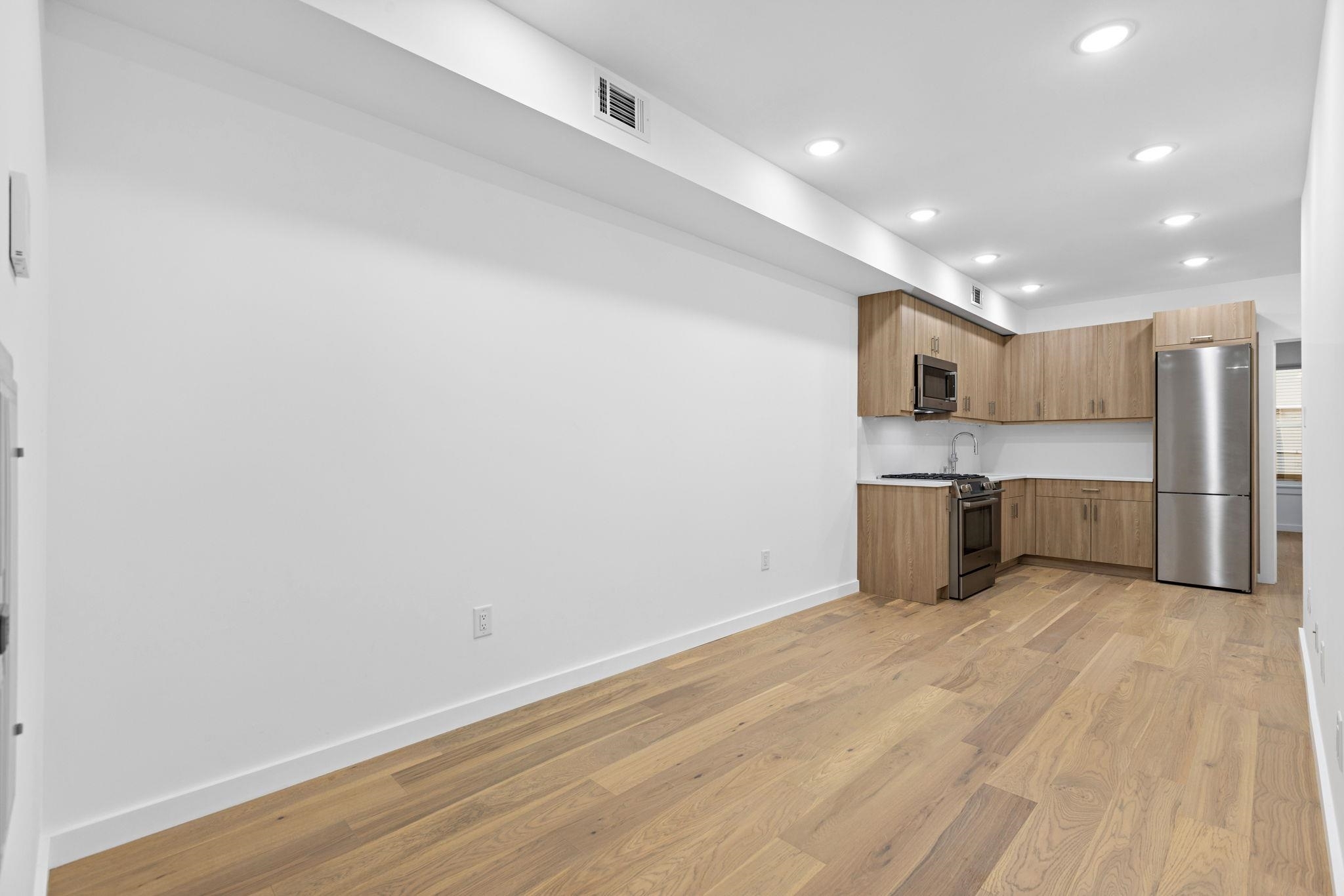 Property Photo: 364 8th St 1L NJ 07302