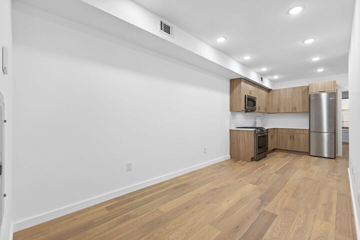 Property Photo: 364 8th St 1L NJ 07302