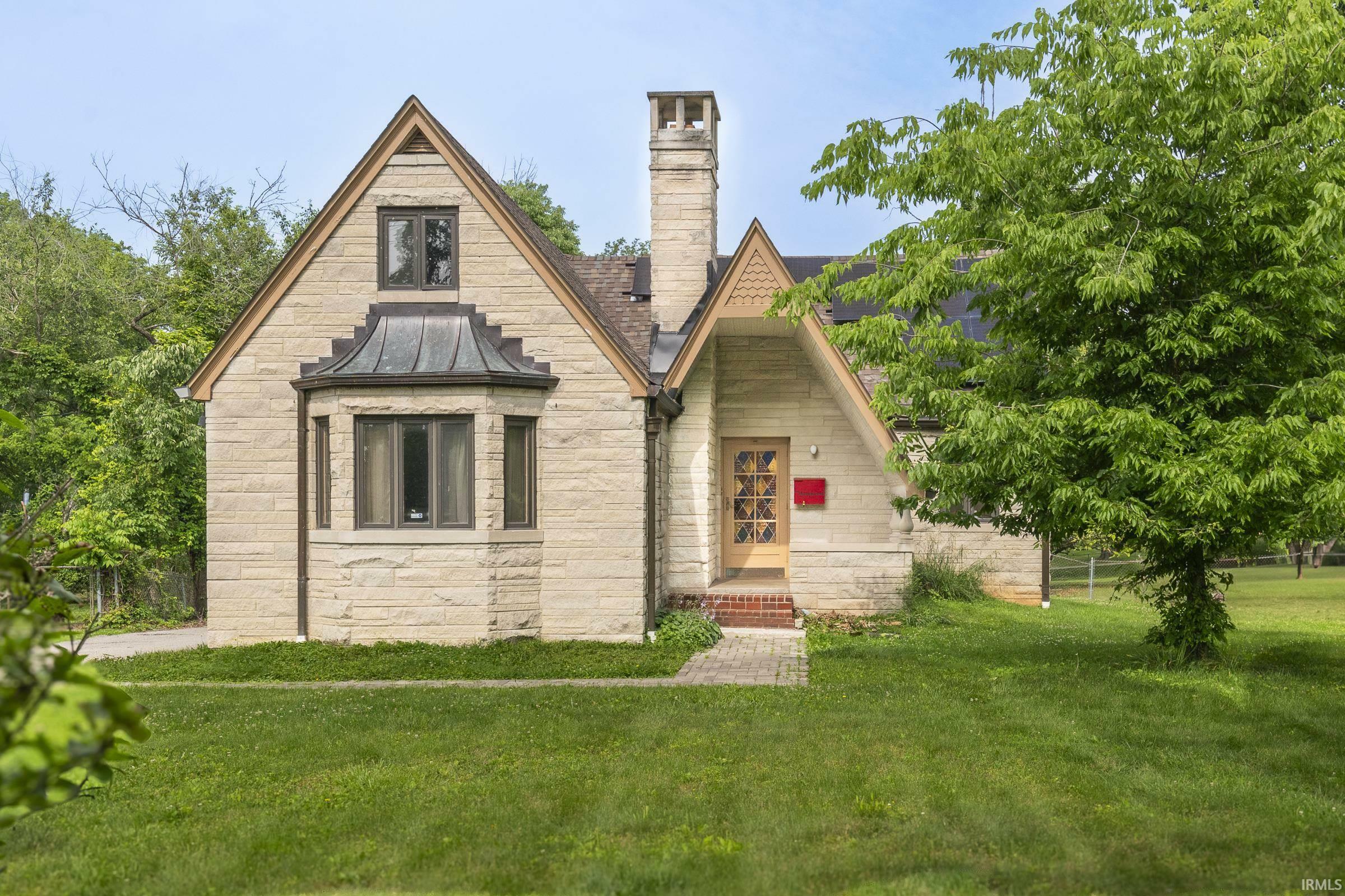 820 S High Street  Bloomington IN 47401 photo