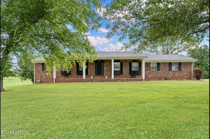 571 Calhoun Drive  Greenback TN 37742 photo