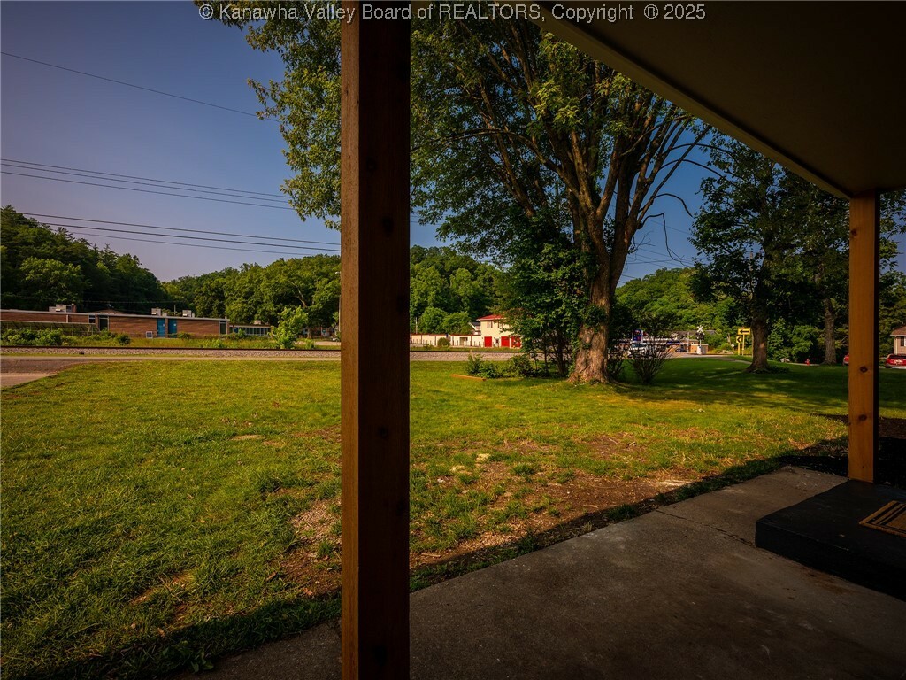 Property Photo: 2087 Shadyside Road WV 25177