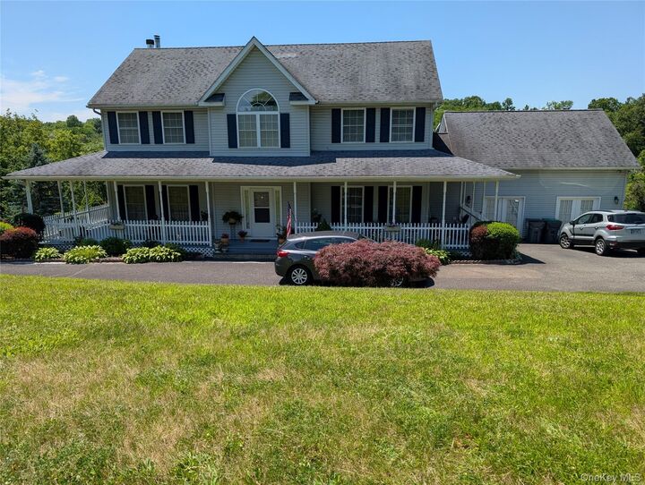 2 Melissa Lane  Washingtonville NY 10992 photo