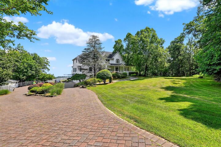 10 Soluri Lane  Tomkins Cove NY 10986 photo