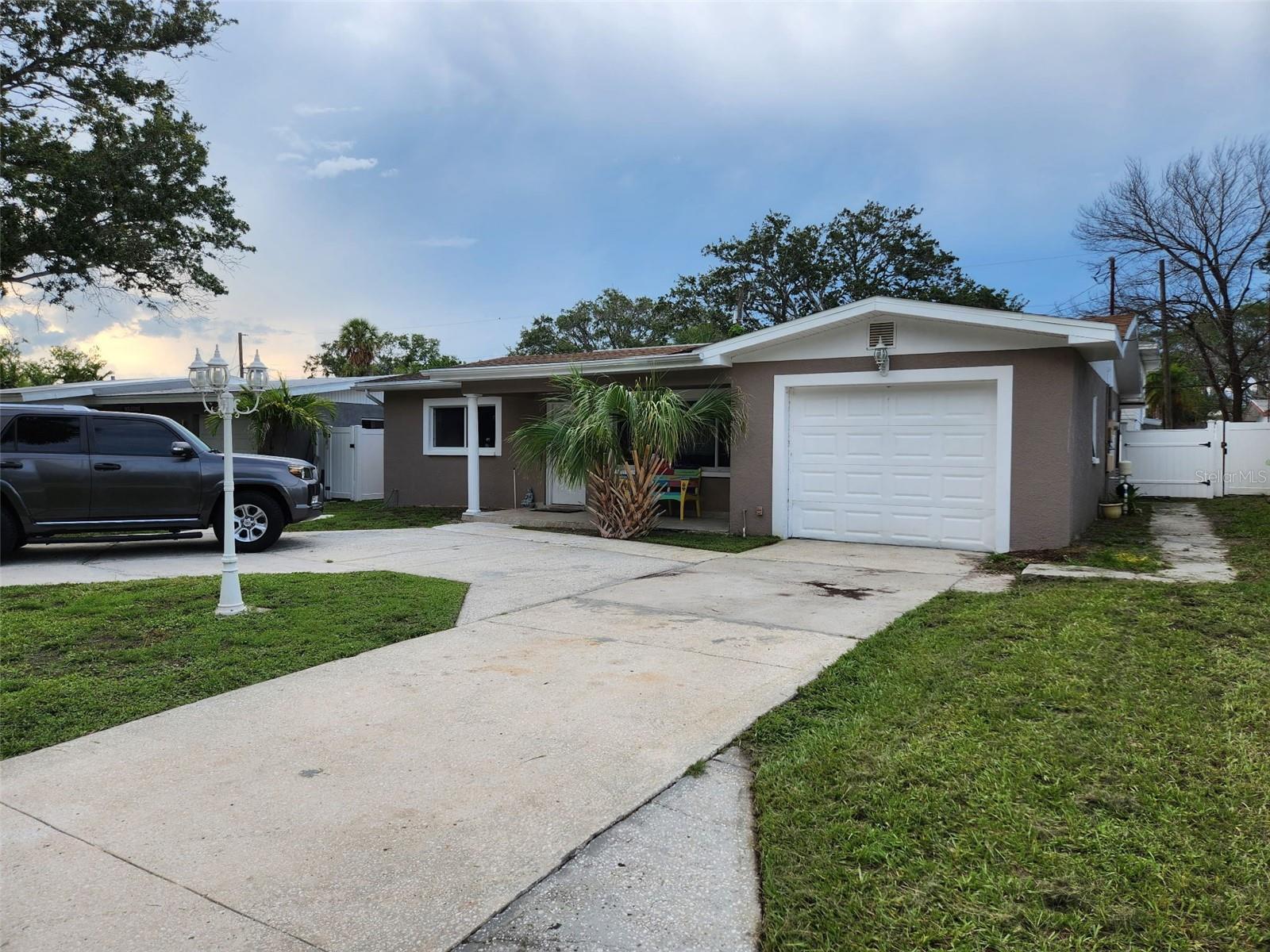 8341 41st Avenue N  St Petersburg FL 33709 photo