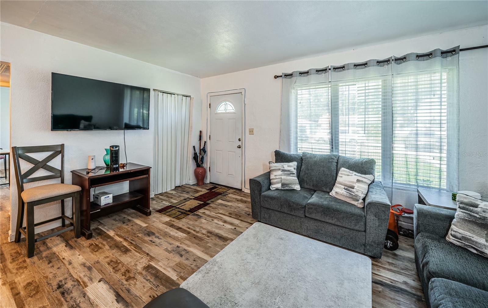 Property Photo: 509 N Washington Avenue FL 33755